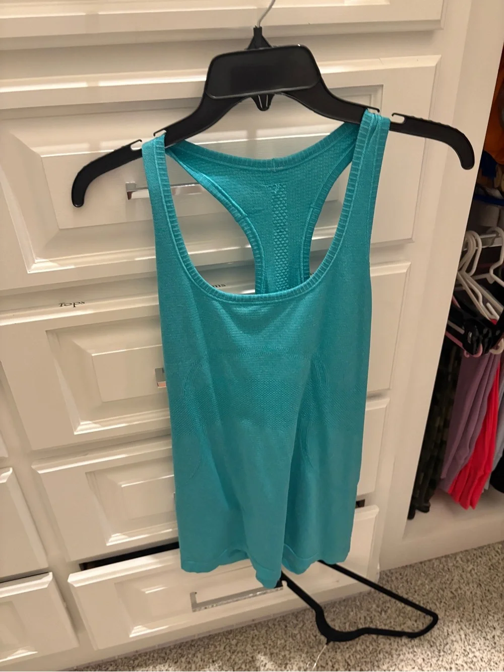 Lululemon Razorback tank top - Picture 1 of 4